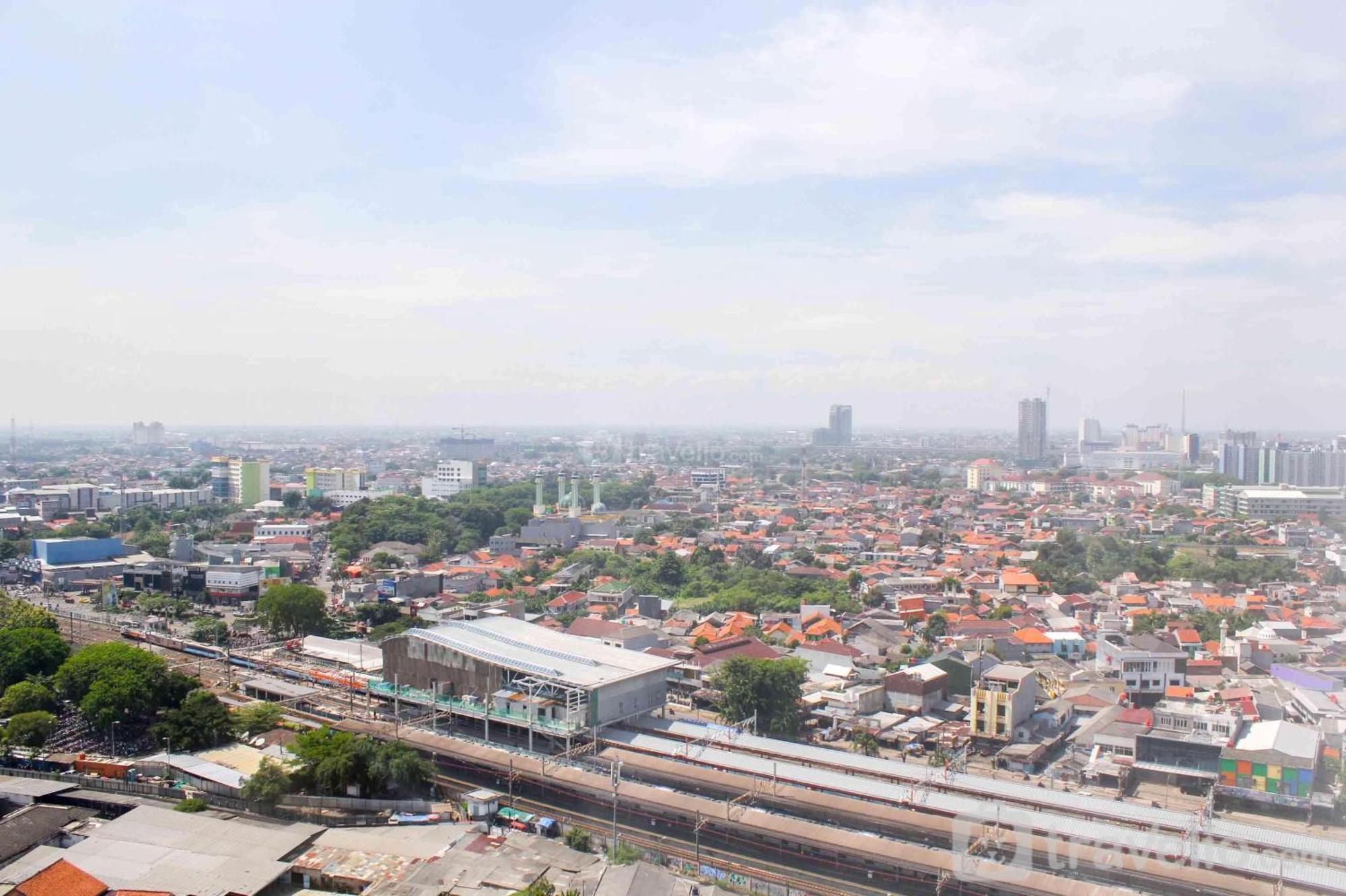 Apartemen Comfortable Patraland Urbano Near Train Station By Travelio