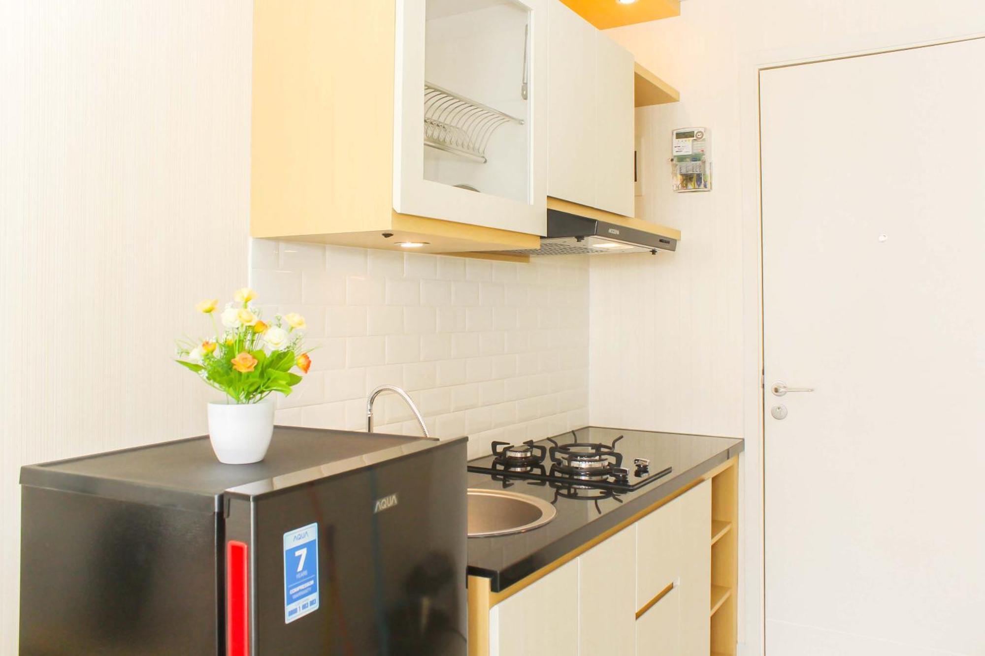Comfortable Patraland Urbano Near Train Station By Travelio