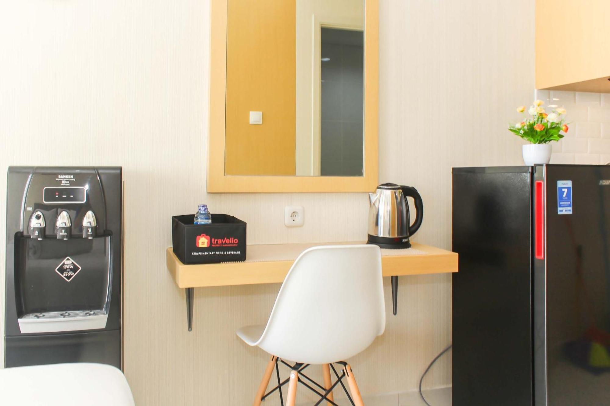 Comfortable Patraland Urbano Near Train Station By Travelio Apartemen